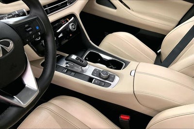 2024 INFINITI QX60 LUXE AWD-Pano Roof-Adaptive Cruise-Htd Leather
