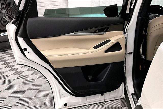2024 INFINITI QX60 LUXE AWD-Pano Roof-Adaptive Cruise-Htd Leather