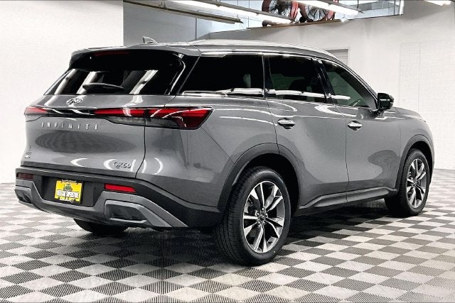 2022 INFINITI QX60 LUXE AWD-Pano Roof-Adaptive Cruise-Htd Leather