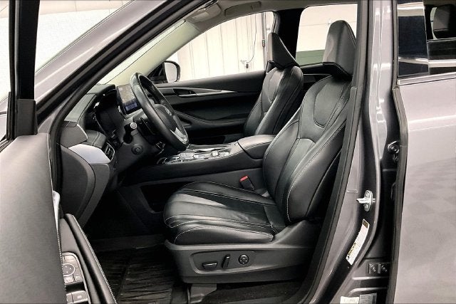 2022 INFINITI QX60 LUXE AWD-Pano Roof-Adaptive Cruise-Htd Leather