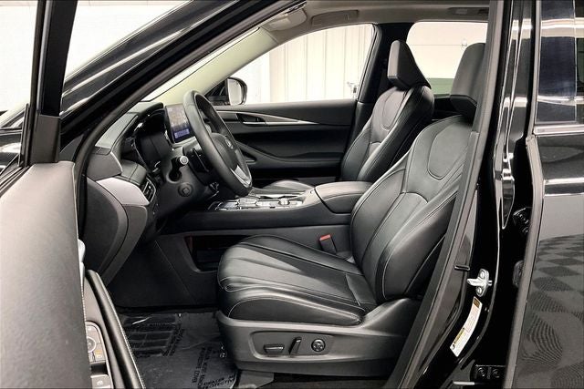 2024 INFINITI QX60 LUXE AWD-Pano Roof-Adaptive Cruise-Htd Leather