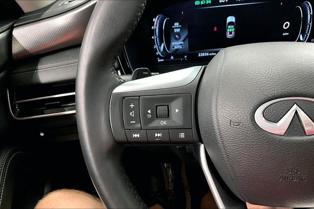 2024 INFINITI QX60 LUXE AWD-Pano Roof-Adaptive Cruise-Htd Leather