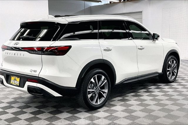 2024 INFINITI QX60 LUXE AWD-Pano Roof-Adaptive Cruise-Htd Leather