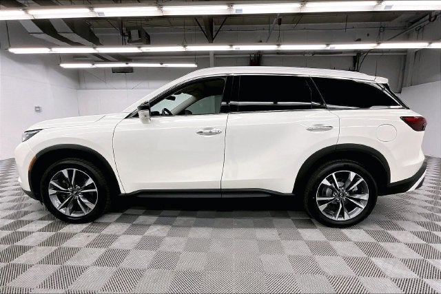 2024 INFINITI QX60 LUXE AWD-Pano Roof-Adaptive Cruise-Htd Leather