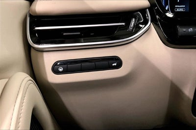 2024 INFINITI QX60 LUXE AWD-Pano Roof-Adaptive Cruise-Htd Leather