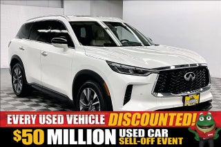 2024 INFINITI QX60 LUXE AWD-Sunroof-Adaptive Cruise-Heated/Cooled Seats