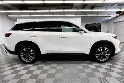 2024 INFINITI QX60 LUXE AWD-Pano Roof-Adaptive Cruise-Htd Leather