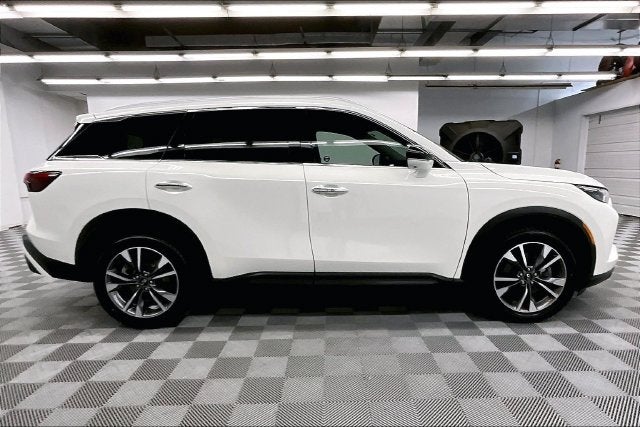 2024 INFINITI QX60 LUXE AWD-Pano Roof-Adaptive Cruise-Htd Leather