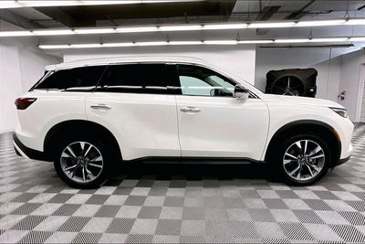 2024 INFINITI QX60 LUXE