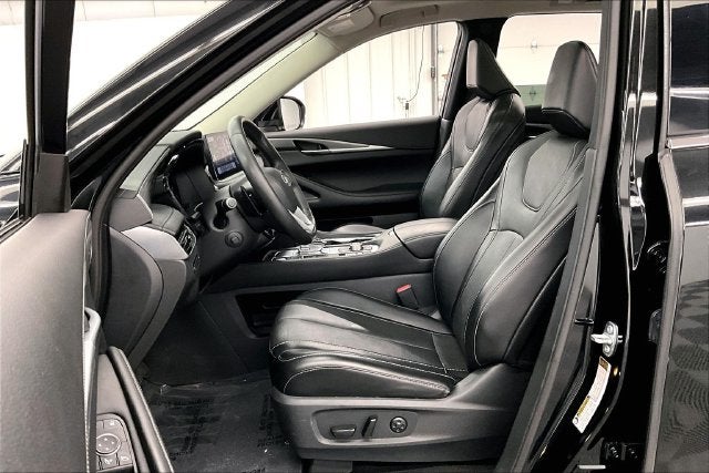 2024 INFINITI QX60 LUXE AWD-Pano Roof-Adaptive Cruise-Htd Leather