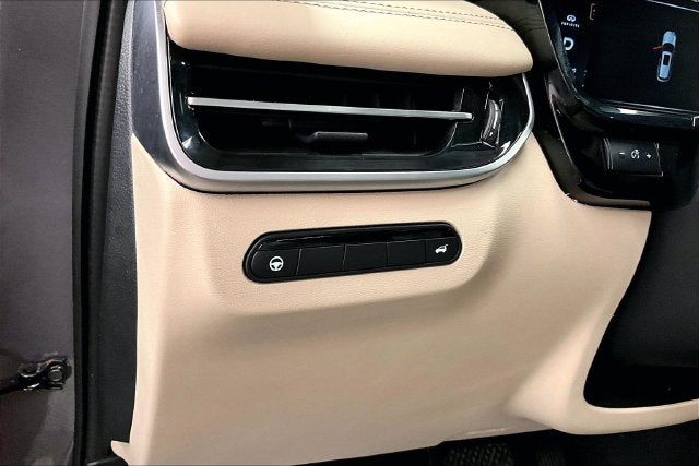 2024 INFINITI QX60 LUXE AWD-Pano Roof-Adaptive Cruise-Htd Leather