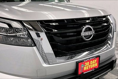 2025 Nissan Pathfinder S