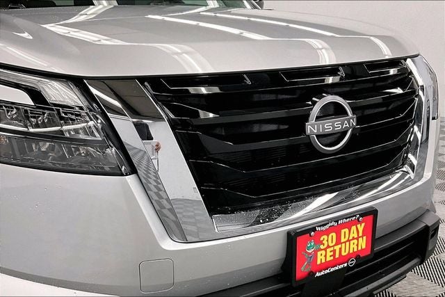 2025 Nissan Pathfinder S