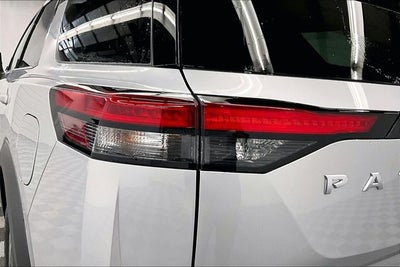 2025 Nissan Pathfinder S