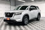 2025 Nissan Pathfinder S