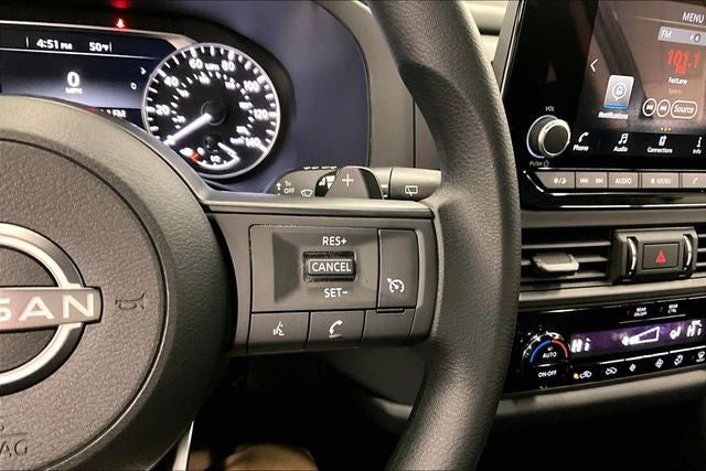 2025 Nissan Pathfinder S