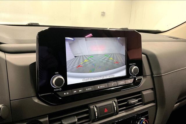 2025 Nissan Pathfinder S