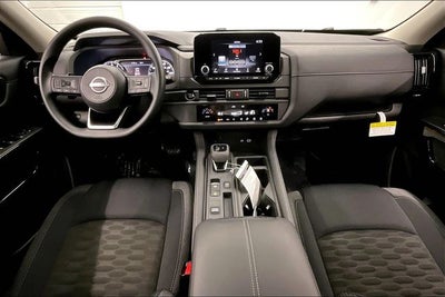 2025 Nissan Pathfinder S