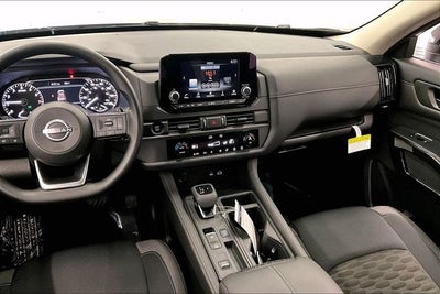 2025 Nissan Pathfinder S