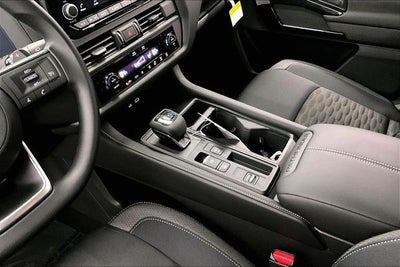 2025 Nissan Pathfinder S