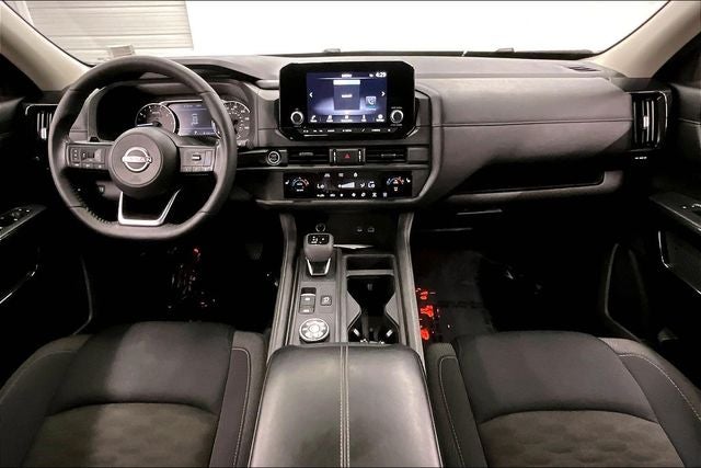 2024 Nissan Pathfinder S 4x4 - Heated Seats - Blind Spot Detection