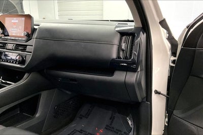 2024 Nissan Pathfinder S 4x4 - Heated Seats - Blind Spot Detection