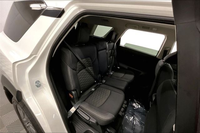 2024 Nissan Pathfinder S 4x4 - Heated Seats - Blind Spot Detection