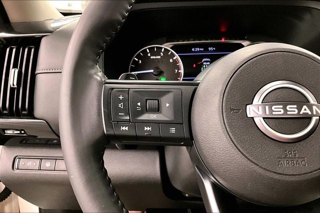 2024 Nissan Pathfinder S 4x4 - Heated Seats - Blind Spot Detection