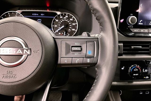 2024 Nissan Pathfinder S 4x4 - Heated Seats - Blind Spot Detection