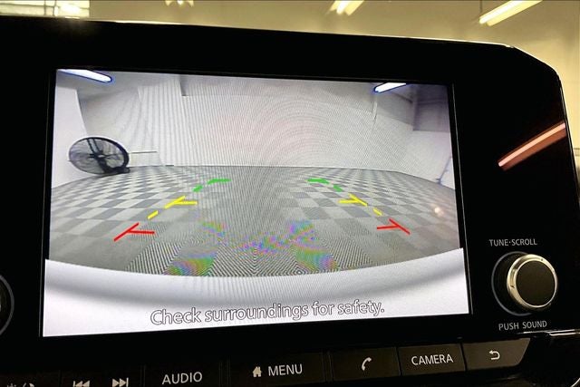 2024 Nissan Pathfinder S 4x4 - Heated Seats - Blind Spot Detection