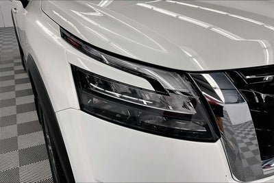 2024 Nissan Pathfinder S 4x4 - Heated Seats - Blind Spot Detection