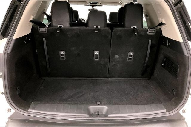 2024 Nissan Pathfinder S 4x4 - Heated Seats - Blind Spot Detection