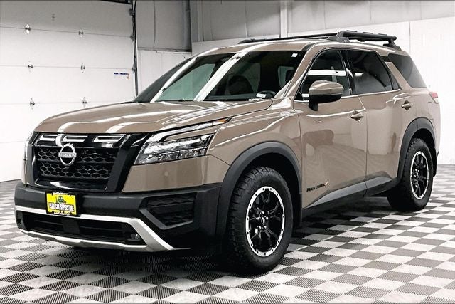 2024 Nissan Pathfinder Rock Creek 4x4-Adaptive Cruise-Htd Seats-Remote Start