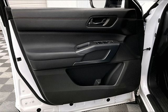 2025 Nissan Pathfinder Rock Creek 4x4-Adaptive Cruise-Htd Seats-Remote Start