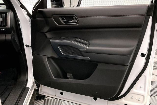 2025 Nissan Pathfinder Rock Creek 4x4-Adaptive Cruise-Htd Seats-Remote Start