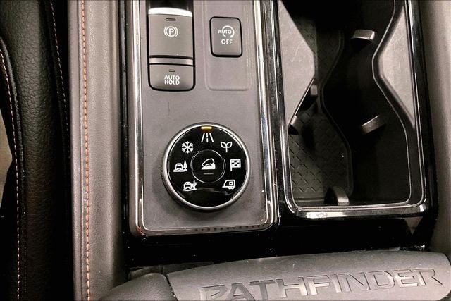 2025 Nissan Pathfinder Rock Creek 4x4-Adaptive Cruise-Htd Seats-Remote Start