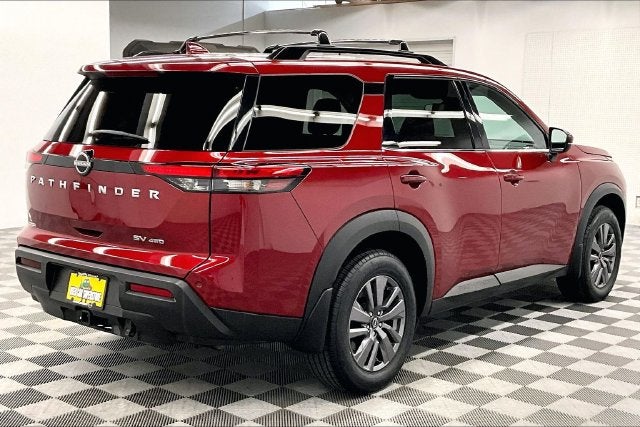 2023 Nissan Pathfinder SV Premium Package-Panoramic Roof-4X4
