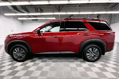 2023 Nissan Pathfinder SV Premium Package-Panoramic Roof-4X4