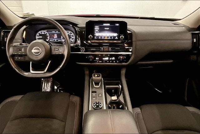 2023 Nissan Pathfinder SV Premium Package-Panoramic Roof-4X4