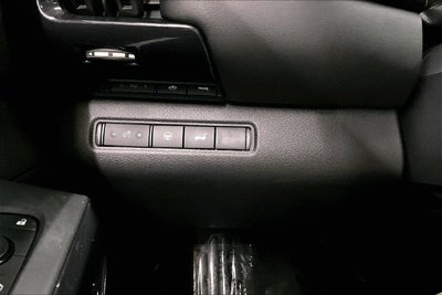2023 Nissan Pathfinder SV Premium Package-Panoramic Roof-4X4