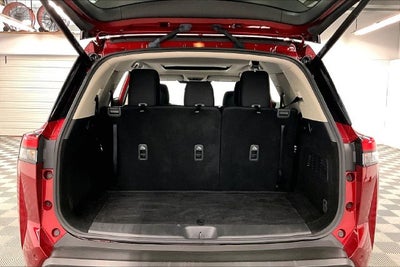 2023 Nissan Pathfinder SV Premium Package-Panoramic Roof-4X4