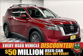 2023 Nissan Pathfinder SV Premium Package-Panoramic Roof-4X4