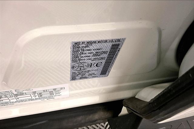 2024 Nissan Pathfinder SV