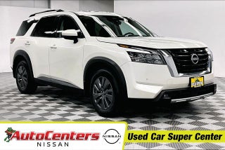 2024 Nissan Pathfinder SV