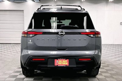 2026 Nissan Pathfinder SV