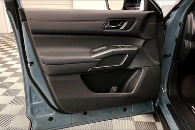 2026 Nissan Pathfinder Rock Creek 4WD - Premium Package