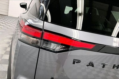 2026 Nissan Pathfinder Rock Creek 4WD - Premium Package