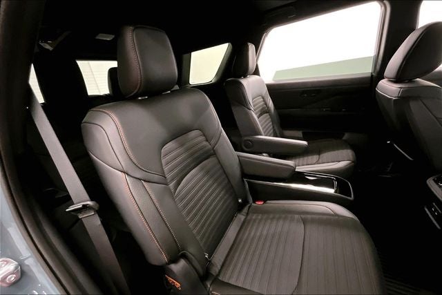 2026 Nissan Pathfinder Rock Creek 4WD - Premium Package