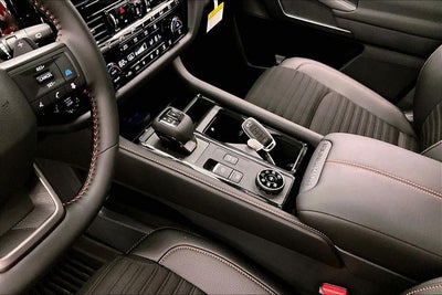 2026 Nissan Pathfinder Rock Creek 4WD - Premium Package