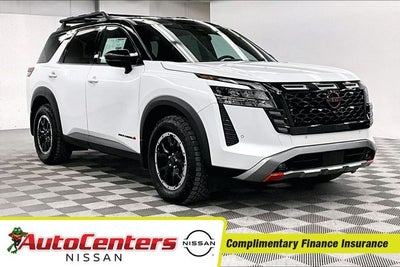 2026 Nissan Pathfinder Rock Creek 4WD - Captain Chairs Package